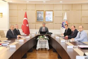 KARABÜK’TE EĞİTİM YATIRIMLARI MASAYA YATIRILDI.