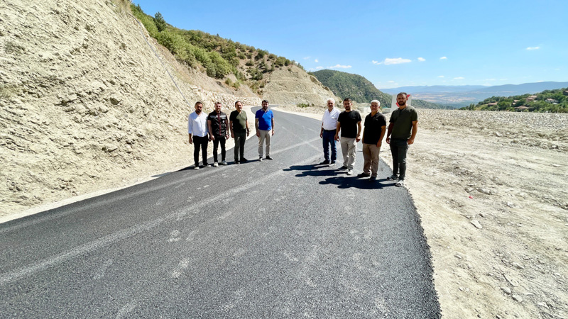 MİLLETVEKİLLERİ ESKİPAZAR’DA GRUP YOLLARINDA İNCELEMEDE BULUNDU