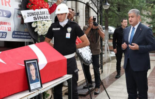KAZADA HAYATINI KAYBEDEN POLİS MEMURU SON YOLCULUĞUNA UĞURLANDI
