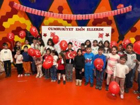 KARABÜK BELEDİYESİNDEN “CUMHURİYET BAYRAMI AİLE ATÖLYESİ” ETKİNLİĞİ