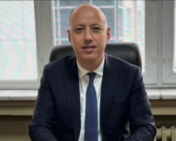“SİYASİ POPİLİZM İÇİN DERNEĞİMİZİ ELEŞTİREN VERGİLİ’Yİ KINIYORUZ…”