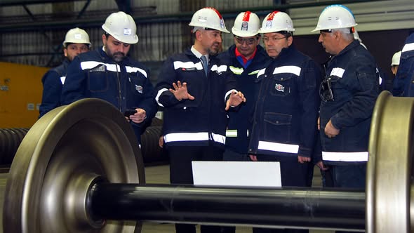 ADALET BAKANI TUNÇ KARDEMİR’İ ZİYARET ETTİ