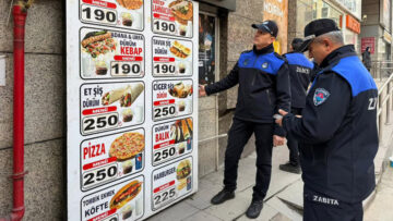 KARABÜK’TE KALDIRIM İŞGALİNE İZİNSİZ AFİŞ VE REKLAMA SON