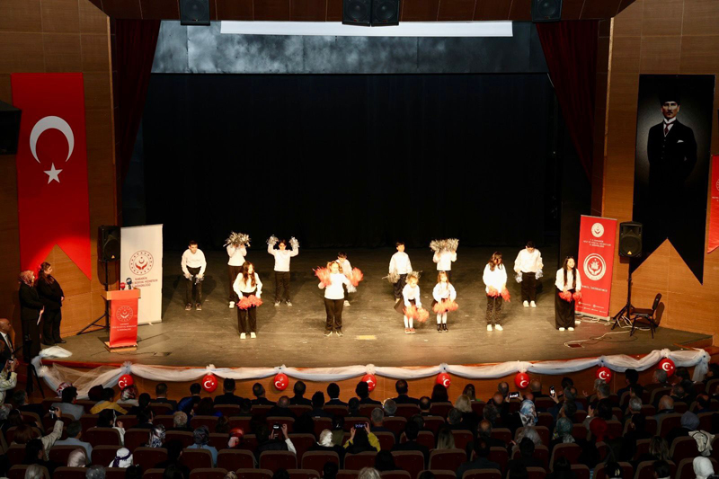 “KALPTEN KALBE KURULAN KÖPRÜDE ENGEL OLMAZ.”