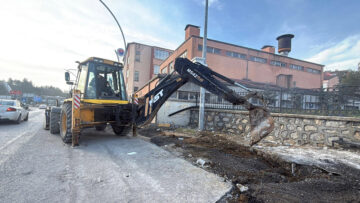 KAR ERİDİ ÇALIŞMALAR HIZLANDI