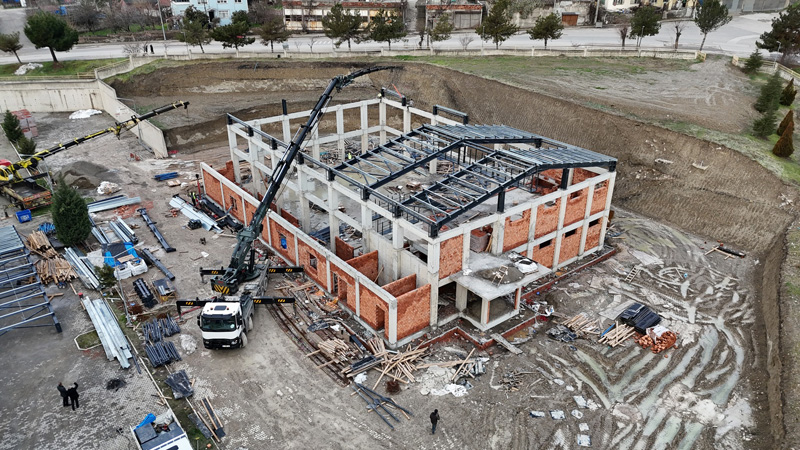 KARABÜK CİMNASTİK SALONU İNŞAATI TÜM HIZIYLA DEVAM EDİYOR