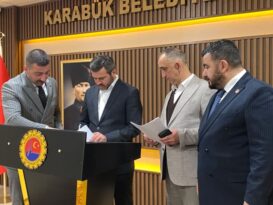 KARABÜK BELEDİYESİ’NDE 2026 YILI MAAŞ ZAMMI İÇİN İMZALAR ATILDI
