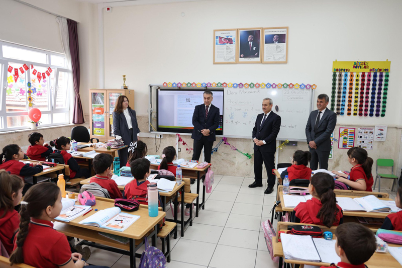 VALİ ÇAĞATAY: “ OKULLARDA GÜVENLİK TEDBİRLERİ ALINDI”