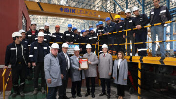 VALİ ÇAĞATAY IŞIK ÇELİK’TE İŞÇİLERLE BİR ARAYA GELDİ