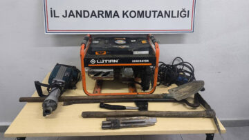 KARABÜK’TE KAÇAK KAZI VE UYUŞTURUCU OPERASYONU