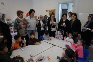 KADINLARIN EL EMEĞİ ÇOCUKLARI SEVİNDİRDİ