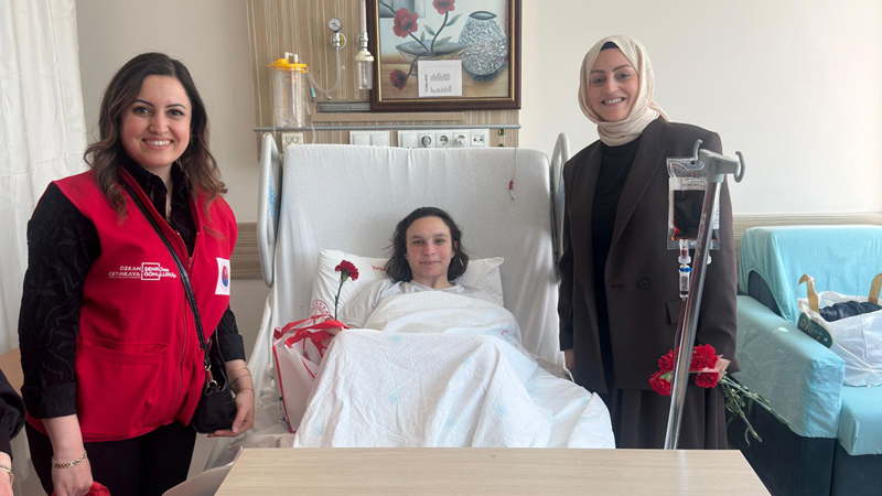 DERYA ÇETİNKAYA’DAN YENİ ANNE OLANLARA HEDİYE