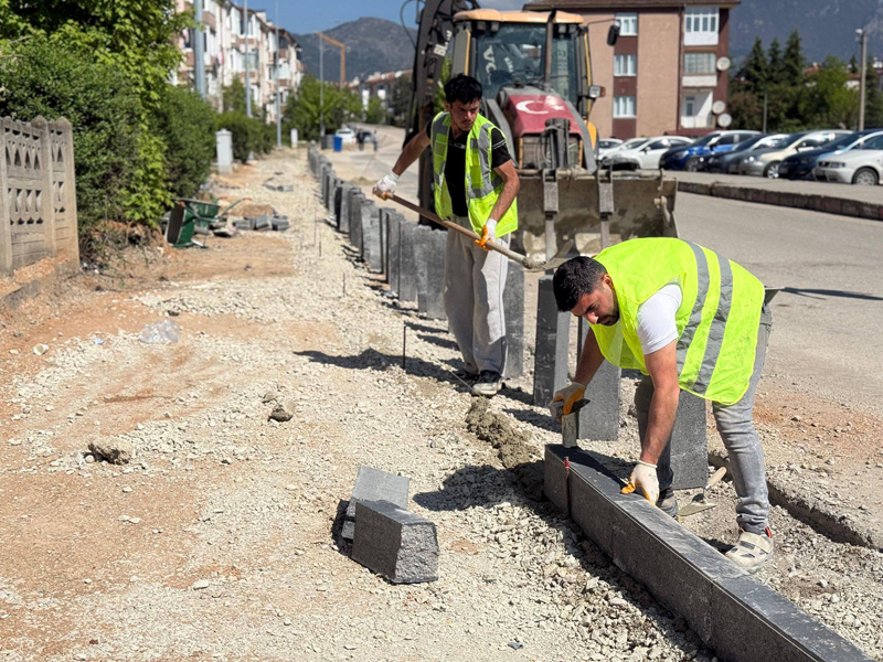 BAŞKAN ÇETİNKAYA 5000 EVLER’DE DEĞİŞİM VE DÖNÜŞÜMÜ BAŞLATTI