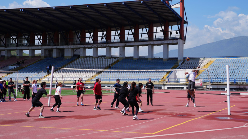 KBÜ SPOR OYUNLARINDA  800’E YAKIN ÖĞRENCİ KIYASIYA YARIŞTI