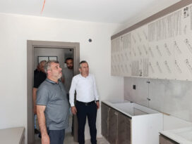 YENİCE BELEDİYE BAŞKANI KARAKAŞ, TOKİ AFET KONUTLARINDA İNCELEMELERDE BULUNDU