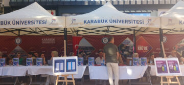 KARABÜK ÜNİVERSİTESİNDEN TERCİH DÖNEMİNDE ADAY ÖĞRENCİLERE GELECEK REHBERLİĞİ