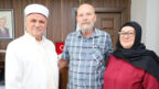 MÜSLÜMAN EŞİNDEN İLHAM ALDI, İSLAMİYET’İ SEÇTİ
