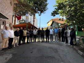 AK PARTİ HEYETİ MAHALLE ZİYARETLERİNE DEVAM EDİYOR