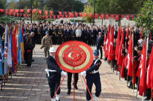 CUMHURİYET BAYRAMI 103. YIL KUTLAMALARI ÇELENK SUNUM TÖRENİ İLE BAŞLADI.