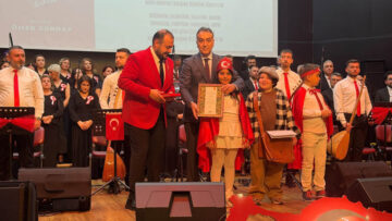 VALİ OKTAY ÇAĞATAY, “KURTULUŞTAN KURULUŞA CUMHURİYET” KONSERİNE KATILDI.